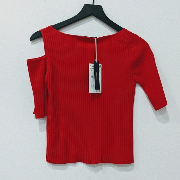 NEW Zara cutout knit top - Picture 2 of 3